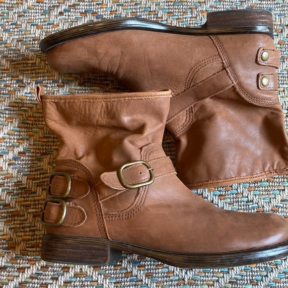 Lucky Brand Shoes - Luck Brand Norton Slouchy Leather Moto Buckle Boots Booties Tan 9.5